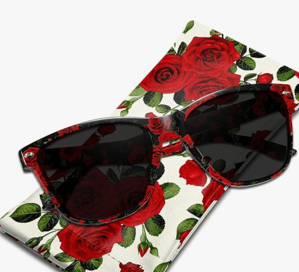 Polarized sunglass for the outgoing mom.