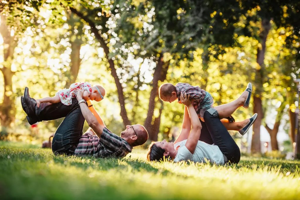 Helping Your Firstborn Adjust to a New&nbsp;Baby